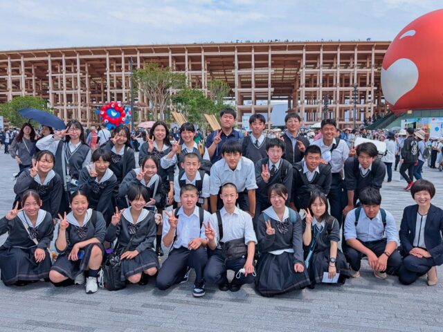中学生3年生修学旅行一日目🚄  新幹線で大阪へ！
大阪・関西万博を見学👀  #本庄第一　#本庄　#高校　#中学　#埼玉県　#群馬県　#修学旅行　#大阪　#万博　#本庄第一を広めたい